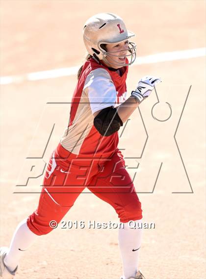 Thumbnail 2 in Mater Dei vs Orange Lutheran (Alan Dugard Classic) photogallery.