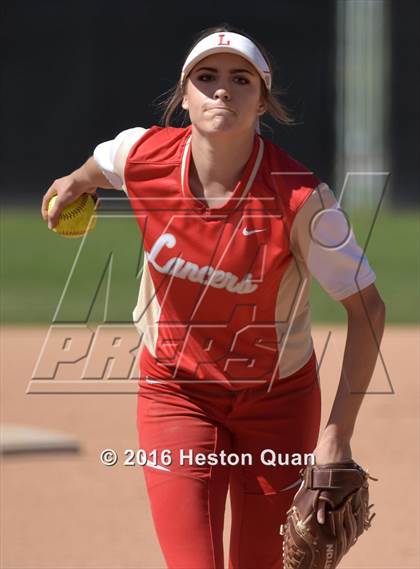 Thumbnail 2 in Mater Dei vs Orange Lutheran (Alan Dugard Classic) photogallery.