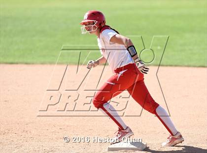 Thumbnail 1 in Mater Dei vs Orange Lutheran (Alan Dugard Classic) photogallery.