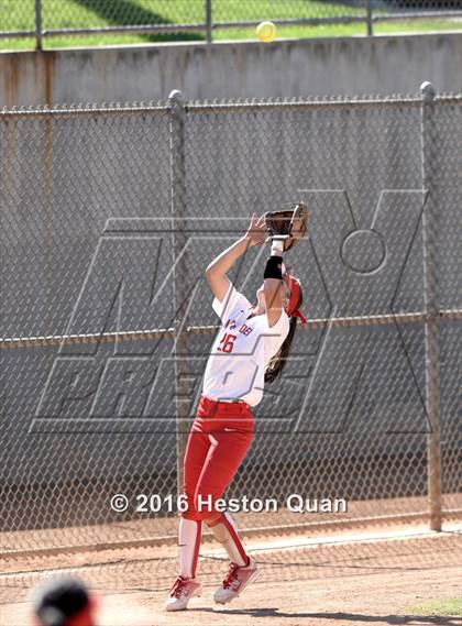 Thumbnail 2 in Mater Dei vs Orange Lutheran (Alan Dugard Classic) photogallery.