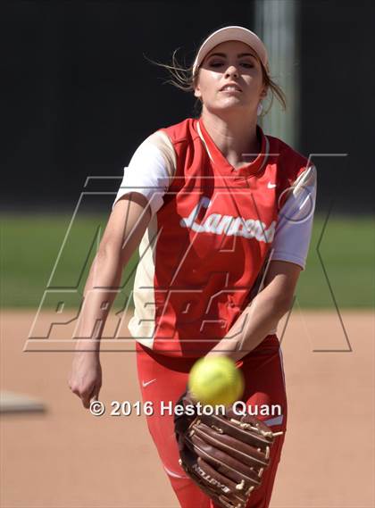 Thumbnail 1 in Mater Dei vs Orange Lutheran (Alan Dugard Classic) photogallery.