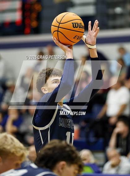 Thumbnail 3 in Crimson Cliffs @ Ridgeline photogallery.