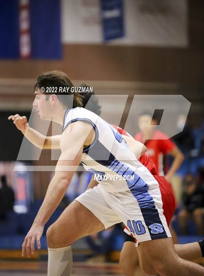 Thumbnail 3 in Redwood vs. Kerman photogallery.