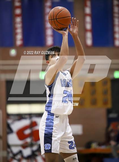 Thumbnail 3 in Redwood vs. Kerman photogallery.
