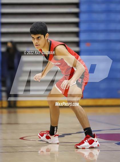 Thumbnail 3 in Redwood vs. Kerman photogallery.