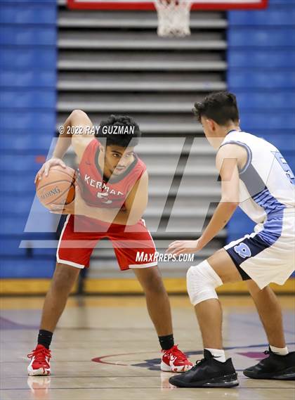 Thumbnail 3 in Redwood vs. Kerman photogallery.