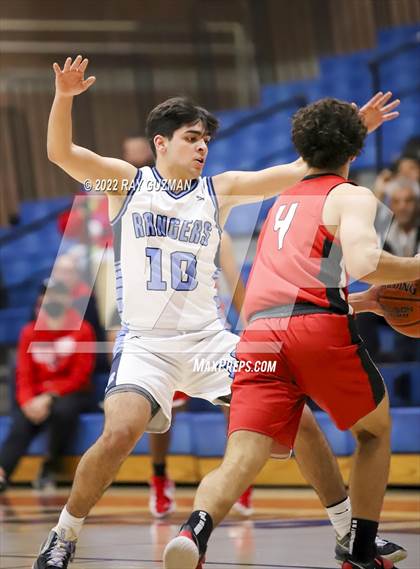 Thumbnail 3 in Redwood vs. Kerman photogallery.