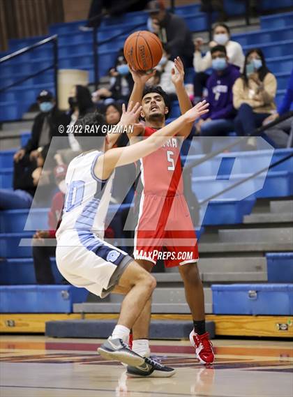 Thumbnail 2 in Redwood vs. Kerman photogallery.