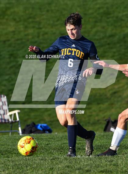 Thumbnail 1 in Hilton vs. Victor photogallery.