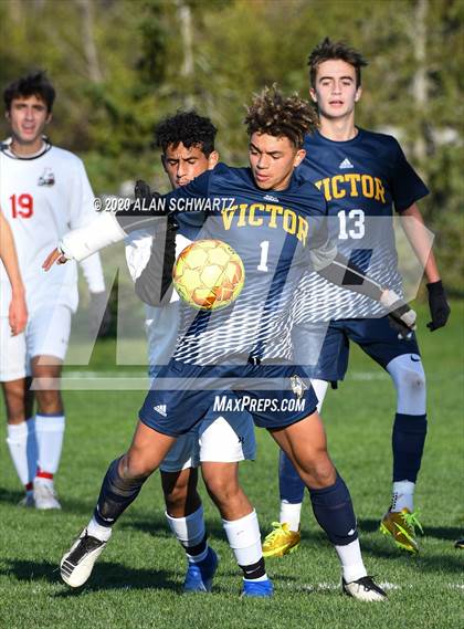 Thumbnail 3 in Hilton vs. Victor photogallery.