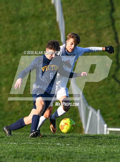 Thumbnail 1 in Hilton vs. Victor photogallery.