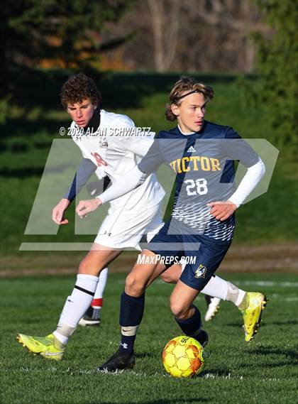 Thumbnail 3 in Hilton vs. Victor photogallery.