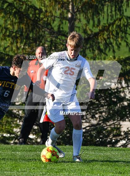 Thumbnail 2 in Hilton vs. Victor photogallery.
