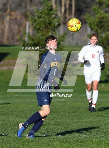 Thumbnail 3 in Hilton vs. Victor photogallery.