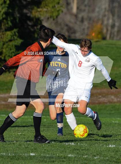 Thumbnail 1 in Hilton vs. Victor photogallery.