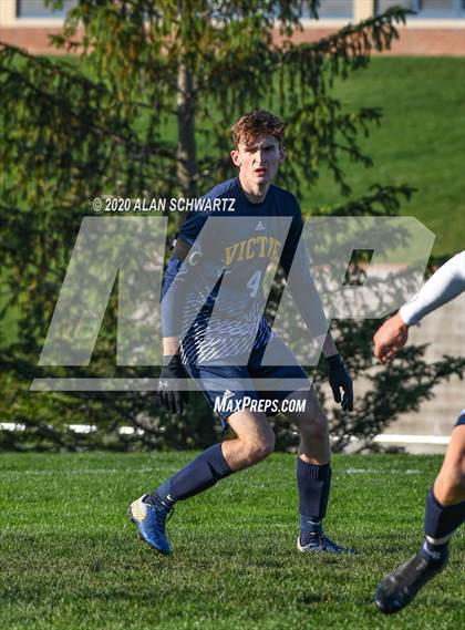 Thumbnail 2 in Hilton vs. Victor photogallery.