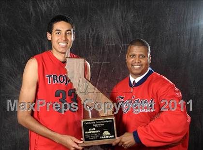 Thumbnail 3 in Lutheran (CIF State D3 Award Photos) photogallery.