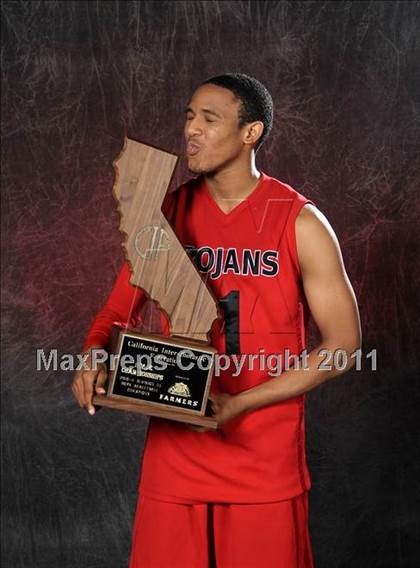 Thumbnail 2 in Lutheran (CIF State D3 Award Photos) photogallery.