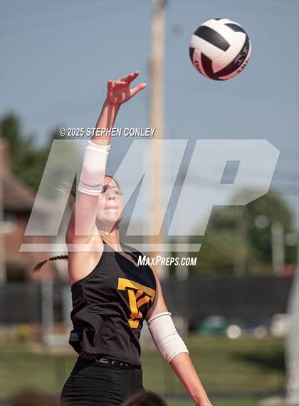 Thumbnail 1 in Tri-Valley vs Lakewood (Showdown at Sundown Preview) photogallery.