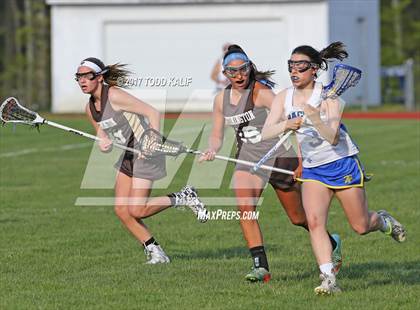 Thumbnail 2 in Stonington @ Bacon Academy photogallery.