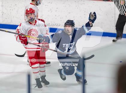 Thumbnail 3 in Triton Regional vs Masconomet Regional (MIAA Division 2 North Quarterfinal) photogallery.