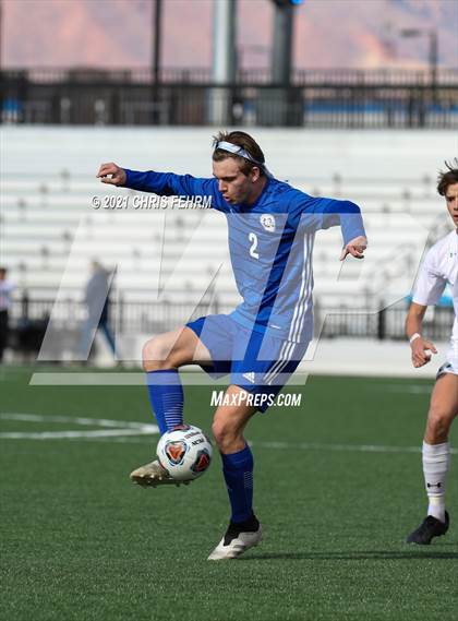 Thumbnail 3 in Grandview vs. Fossil Ridge (CHSAA 5A Final) photogallery.