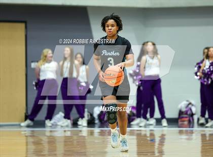 Thumbnail 3 in Godley vs. Panther Creek (UIL 4A Area Playoff) photogallery.