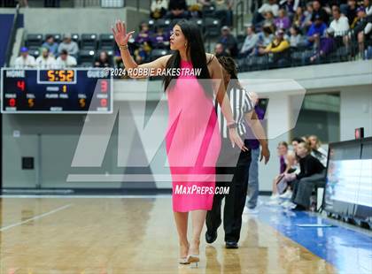Thumbnail 1 in Godley vs. Panther Creek (UIL 4A Area Playoff) photogallery.