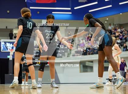 Thumbnail 1 in Godley vs. Panther Creek (UIL 4A Area Playoff) photogallery.