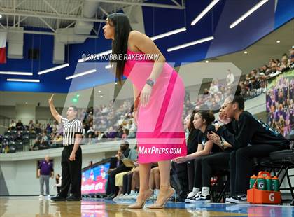 Thumbnail 1 in Godley vs. Panther Creek (UIL 4A Area Playoff) photogallery.