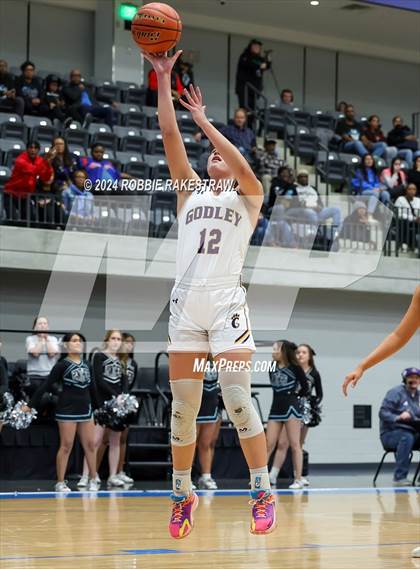 Thumbnail 3 in Godley vs. Panther Creek (UIL 4A Area Playoff) photogallery.