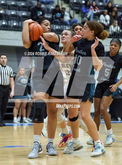 Thumbnail 1 in Godley vs. Panther Creek (UIL 4A Area Playoff) photogallery.