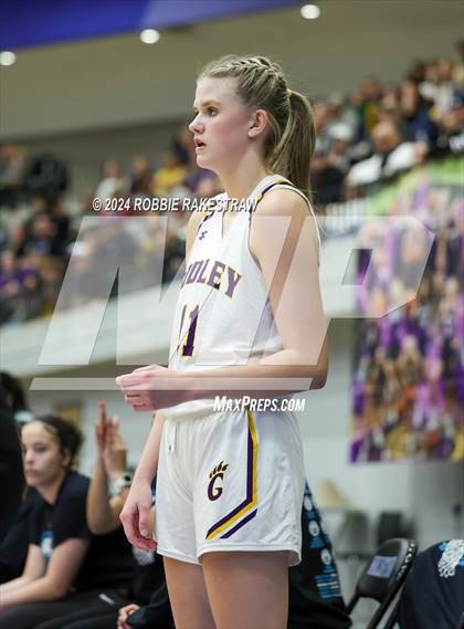 Thumbnail 3 in Godley vs. Panther Creek (UIL 4A Area Playoff) photogallery.