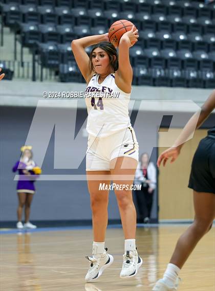 Thumbnail 1 in Godley vs. Panther Creek (UIL 4A Area Playoff) photogallery.
