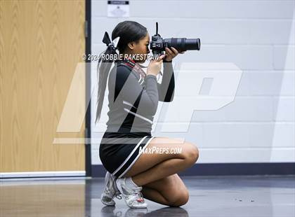 Thumbnail 2 in Godley vs. Panther Creek (UIL 4A Area Playoff) photogallery.