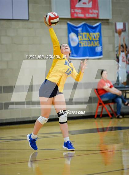 Thumbnail 2 in Empire vs Marana photogallery.