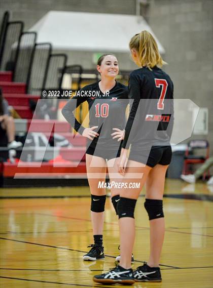 Thumbnail 3 in Empire vs Marana photogallery.
