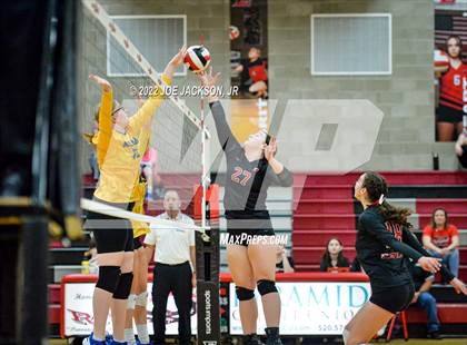 Thumbnail 2 in Empire vs Marana photogallery.