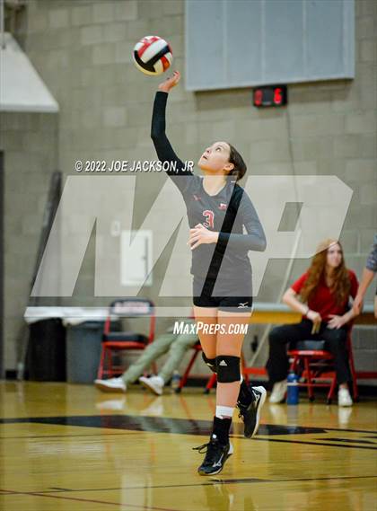 Thumbnail 3 in Empire vs Marana photogallery.