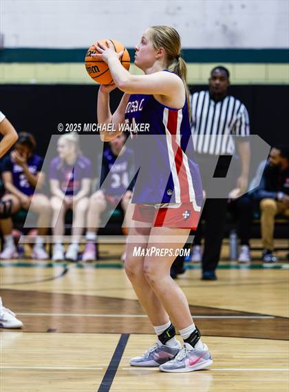 Thumbnail 3 in Hoosac Vs George School (4th Annual Slinky Showcase) photogallery.