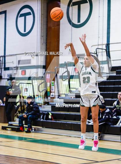 Thumbnail 1 in Hoosac Vs George School (4th Annual Slinky Showcase) photogallery.