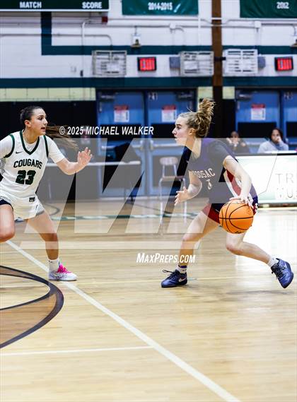 Thumbnail 3 in Hoosac Vs George School (4th Annual Slinky Showcase) photogallery.