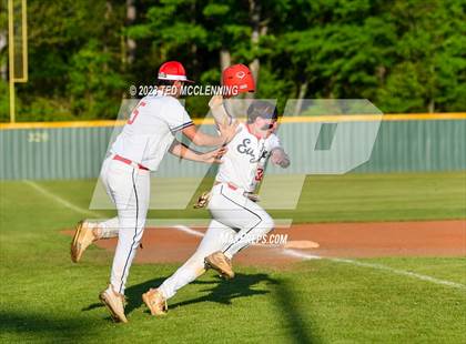 Thumbnail 3 in Baptist Prep vs Lamar (AAA 3A-5 district 1st round) photogallery.