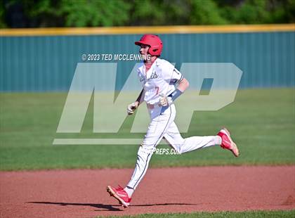 Thumbnail 3 in Baptist Prep vs Lamar (AAA 3A-5 district 1st round) photogallery.