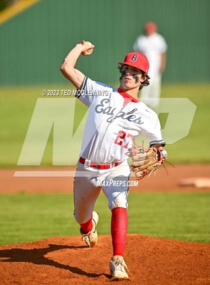 Thumbnail 2 in Baptist Prep vs Lamar (AAA 3A-5 district 1st round) photogallery.