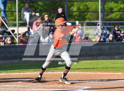 Thumbnail 2 in Baptist Prep vs Lamar (AAA 3A-5 district 1st round) photogallery.