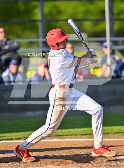 Thumbnail 2 in Baptist Prep vs Lamar (AAA 3A-5 district 1st round) photogallery.