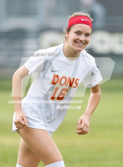 Thumbnail 3 in Cathedral Catholic vs. El Dorado photogallery.