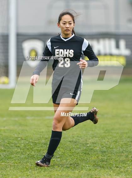 Thumbnail 2 in Cathedral Catholic vs. El Dorado photogallery.