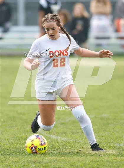 Thumbnail 2 in Cathedral Catholic vs. El Dorado photogallery.